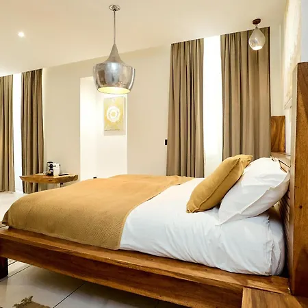 Alma Apartment